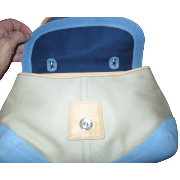 Coach 2004 Daisy Flap Hampton Cream Sateen & Blue and Tan Vachetta Leather - Picture 6 of 16